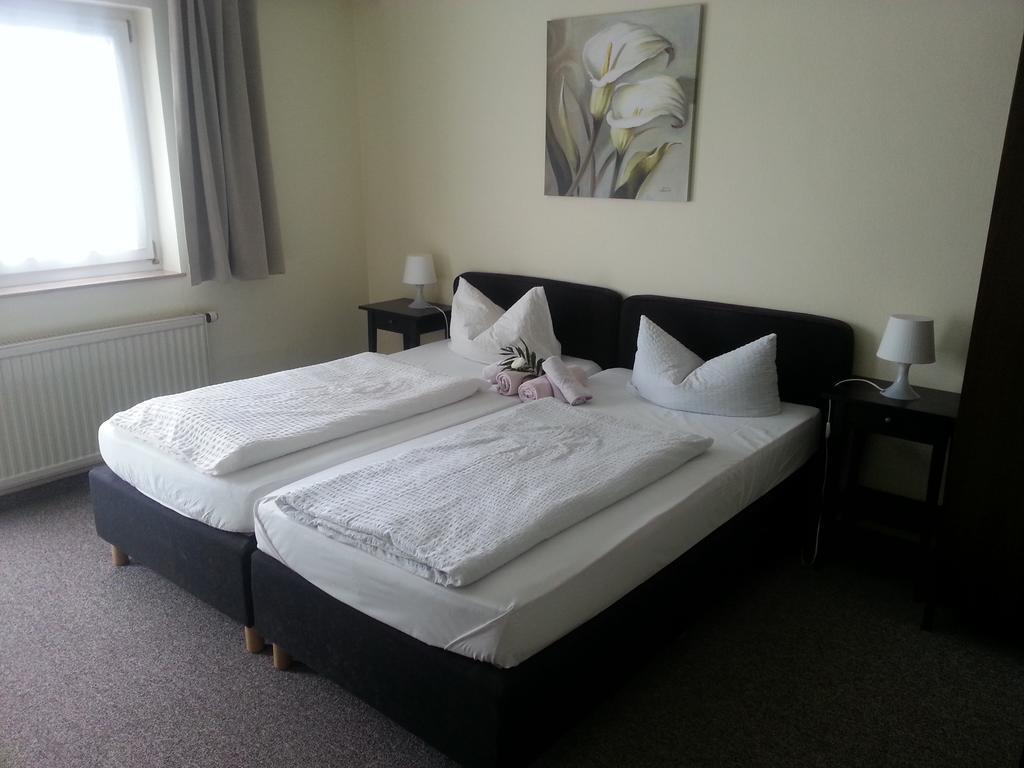 Hotel Gasthof Am Waldeck Oberthulba Rum bild